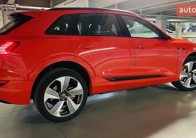 Красный Ауди E-Tron, объемом двигателя 0 л и пробегом 119 тыс. км за 29500 $, фото 16 на Automoto.ua