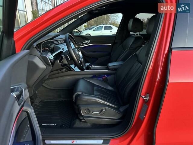 Красный Ауди E-Tron, объемом двигателя 0 л и пробегом 64 тыс. км за 34900 $, фото 53 на Automoto.ua