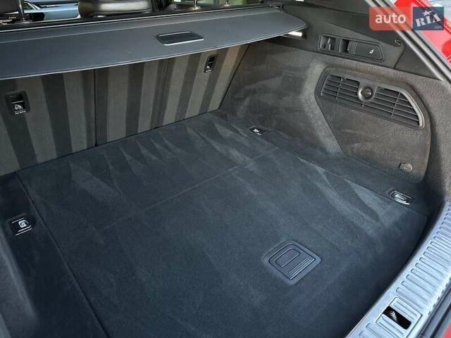 Красный Ауди E-Tron, объемом двигателя 0 л и пробегом 64 тыс. км за 34900 $, фото 92 на Automoto.ua