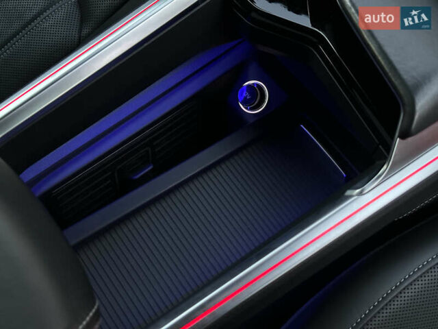 Красный Ауди E-Tron, объемом двигателя 0 л и пробегом 64 тыс. км за 34900 $, фото 87 на Automoto.ua