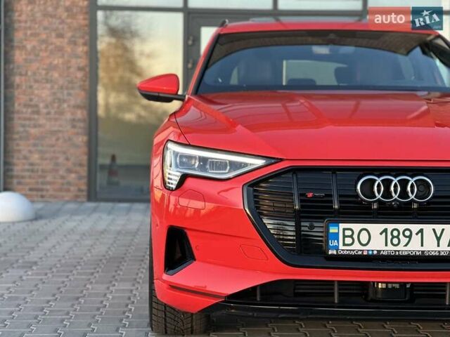 Красный Ауди E-Tron, объемом двигателя 0 л и пробегом 64 тыс. км за 34900 $, фото 15 на Automoto.ua