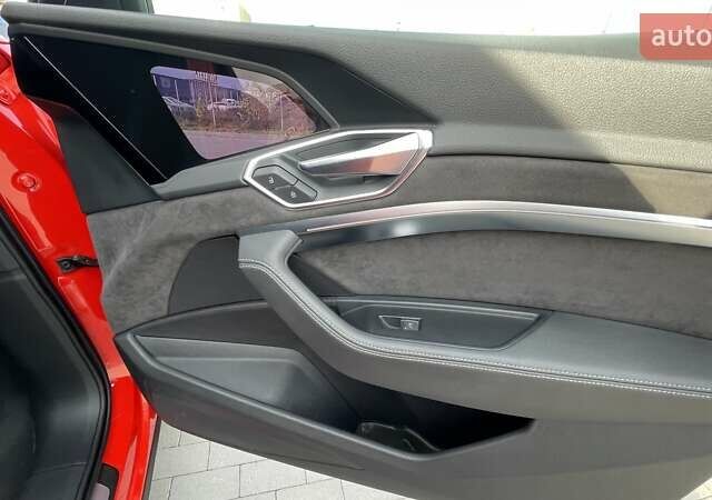 Красный Ауди E-Tron, объемом двигателя 0 л и пробегом 119 тыс. км за 29500 $, фото 45 на Automoto.ua