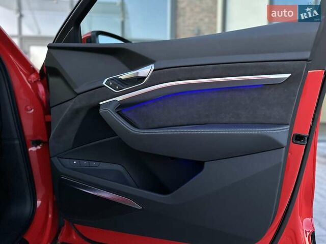 Красный Ауди E-Tron, объемом двигателя 0 л и пробегом 64 тыс. км за 34900 $, фото 64 на Automoto.ua