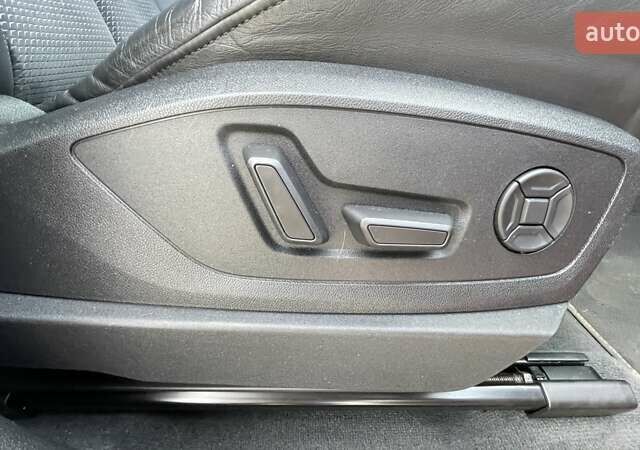 Красный Ауди E-Tron, объемом двигателя 0 л и пробегом 119 тыс. км за 29500 $, фото 46 на Automoto.ua