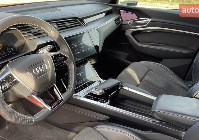 Красный Ауди E-Tron, объемом двигателя 0 л и пробегом 119 тыс. км за 29500 $, фото 51 на Automoto.ua