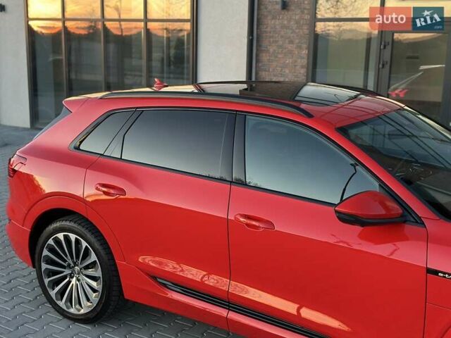 Красный Ауди E-Tron, объемом двигателя 0 л и пробегом 64 тыс. км за 34900 $, фото 7 на Automoto.ua