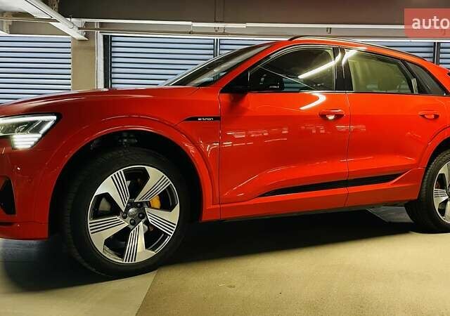 Красный Ауди E-Tron, объемом двигателя 0 л и пробегом 119 тыс. км за 29500 $, фото 23 на Automoto.ua