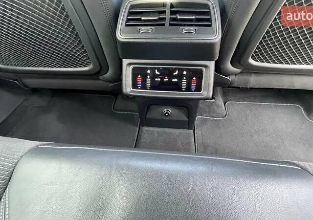 Красный Ауди E-Tron, объемом двигателя 0 л и пробегом 119 тыс. км за 29500 $, фото 39 на Automoto.ua