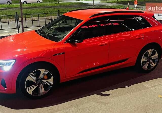 Красный Ауди E-Tron, объемом двигателя 0 л и пробегом 119 тыс. км за 29500 $, фото 6 на Automoto.ua