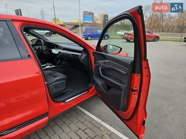 Червоний Ауді E-Tron, об'ємом двигуна 0 л та пробігом 130 тис. км за 35888 $, фото 36 на Automoto.ua