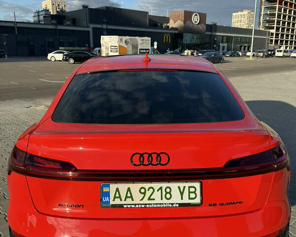 Красный Ауди E-Tron, объемом двигателя 0 л и пробегом 53 тыс. км за 43500 $, фото 3 на Automoto.ua