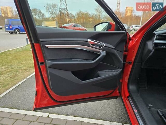 Червоний Ауді E-Tron, об'ємом двигуна 0 л та пробігом 130 тис. км за 35888 $, фото 25 на Automoto.ua