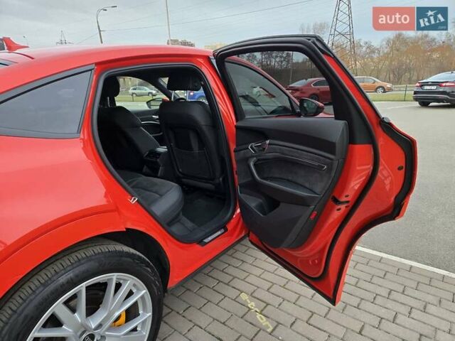 Червоний Ауді E-Tron, об'ємом двигуна 0 л та пробігом 130 тис. км за 35888 $, фото 44 на Automoto.ua