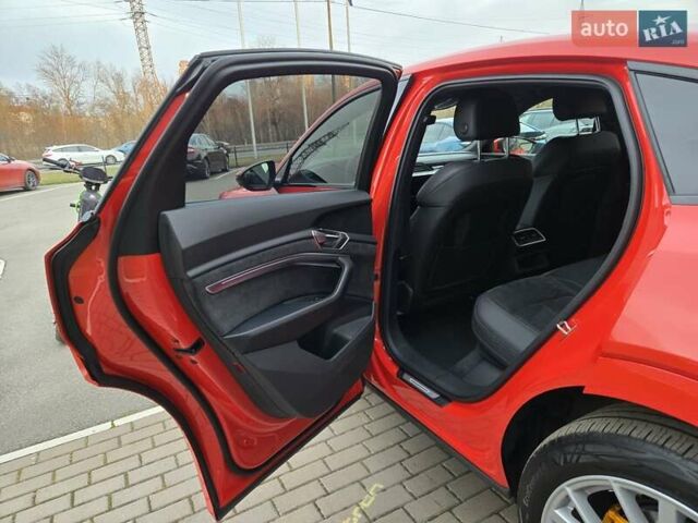 Червоний Ауді E-Tron, об'ємом двигуна 0 л та пробігом 130 тис. км за 35888 $, фото 31 на Automoto.ua