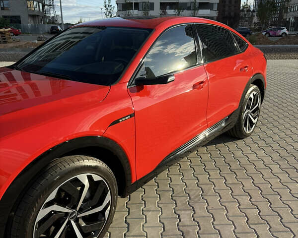 Красный Ауди E-Tron, объемом двигателя 0 л и пробегом 53 тыс. км за 43500 $, фото 5 на Automoto.ua