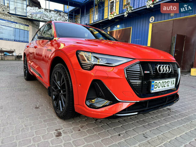 Красный Ауди E-Tron, объемом двигателя 0 л и пробегом 23 тыс. км за 45000 $, фото 3 на Automoto.ua