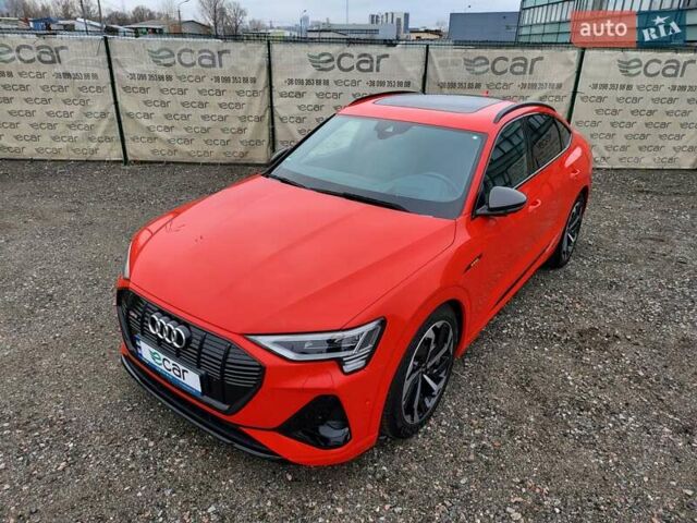 Червоний Ауді E-Tron, об'ємом двигуна 0 л та пробігом 51 тис. км за 46888 $, фото 2 на Automoto.ua