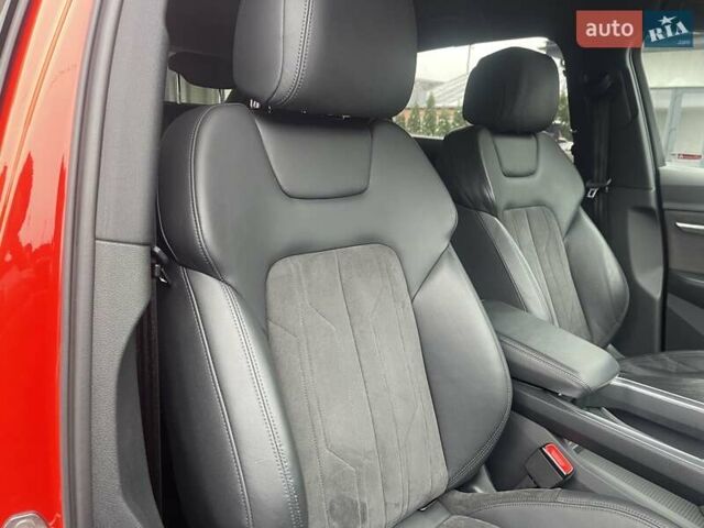 Червоний Ауді E-Tron, об'ємом двигуна 0 л та пробігом 68 тис. км за 33600 $, фото 18 на Automoto.ua