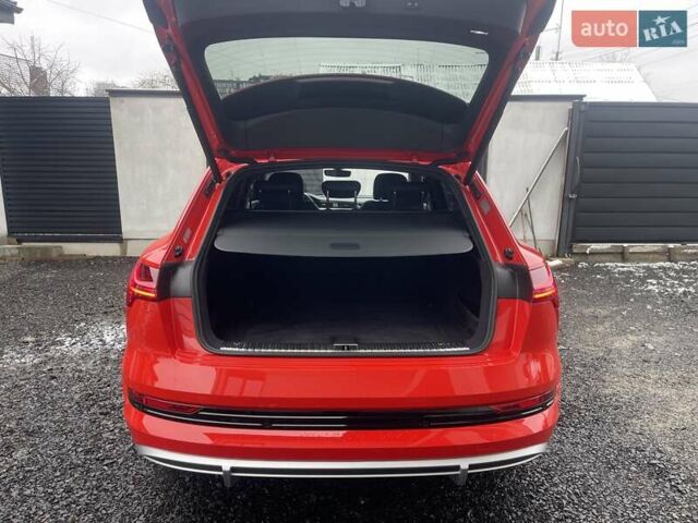 Червоний Ауді E-Tron, об'ємом двигуна 0 л та пробігом 68 тис. км за 33600 $, фото 8 на Automoto.ua