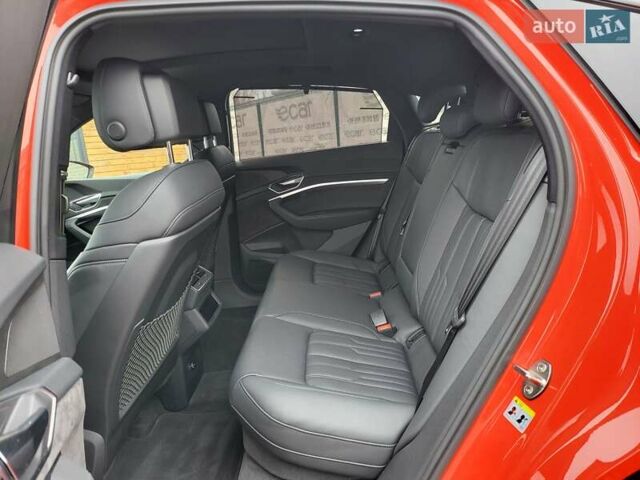 Червоний Ауді E-Tron, об'ємом двигуна 0 л та пробігом 51 тис. км за 46888 $, фото 60 на Automoto.ua