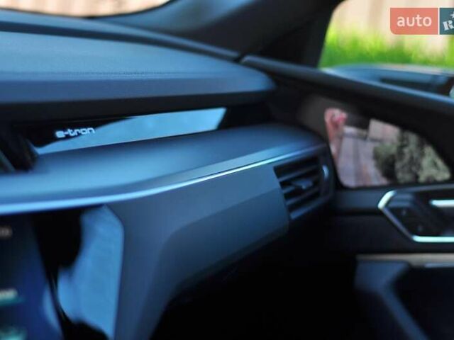 Красный Ауди E-Tron, объемом двигателя 0 л и пробегом 44 тыс. км за 32000 $, фото 16 на Automoto.ua