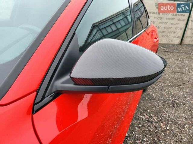 Червоний Ауді E-Tron, об'ємом двигуна 0 л та пробігом 51 тис. км за 46888 $, фото 42 на Automoto.ua