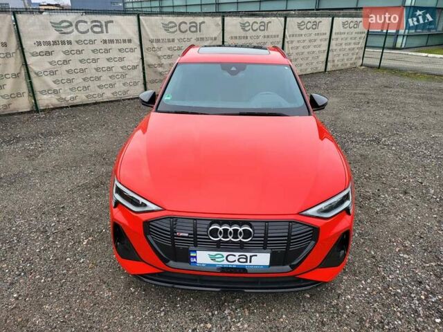 Червоний Ауді E-Tron, об'ємом двигуна 0 л та пробігом 51 тис. км за 46888 $, фото 5 на Automoto.ua