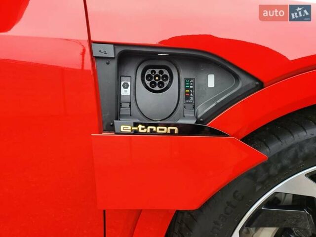 Червоний Ауді E-Tron, об'ємом двигуна 0 л та пробігом 51 тис. км за 46888 $, фото 41 на Automoto.ua