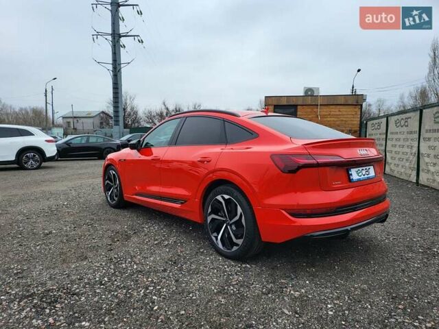 Червоний Ауді E-Tron, об'ємом двигуна 0 л та пробігом 51 тис. км за 46888 $, фото 23 на Automoto.ua