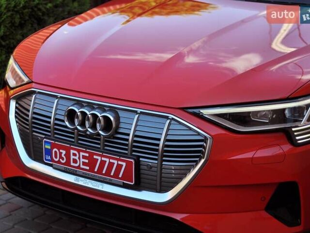 Красный Ауди E-Tron, объемом двигателя 0 л и пробегом 44 тыс. км за 32000 $, фото 4 на Automoto.ua