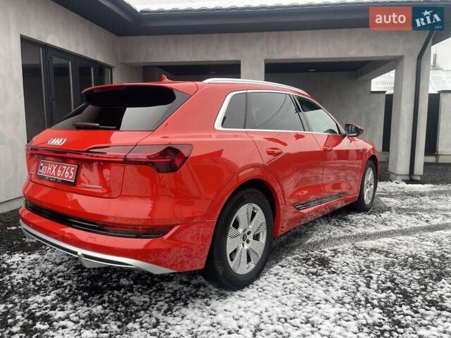 Червоний Ауді E-Tron, об'ємом двигуна 0 л та пробігом 68 тис. км за 33600 $, фото 4 на Automoto.ua