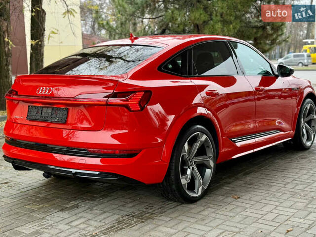 Красный Ауди E-Tron, объемом двигателя 0 л и пробегом 37 тыс. км за 49500 $, фото 26 на Automoto.ua