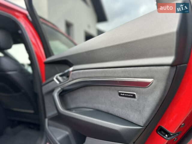 Красный Ауди E-Tron, объемом двигателя 0 л и пробегом 36 тыс. км за 48499 $, фото 84 на Automoto.ua