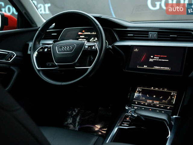 Червоний Ауді E-Tron, об'ємом двигуна 0 л та пробігом 175 тис. км за 28400 $, фото 80 на Automoto.ua