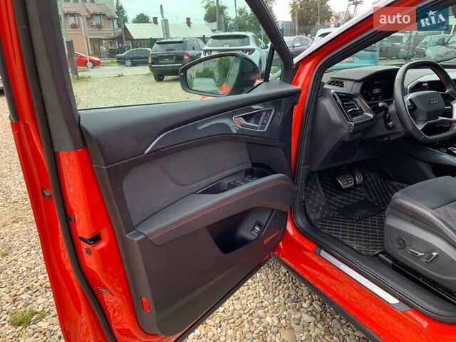 Красный Ауди E-Tron, объемом двигателя 0 л и пробегом 9 тыс. км за 34000 $, фото 12 на Automoto.ua