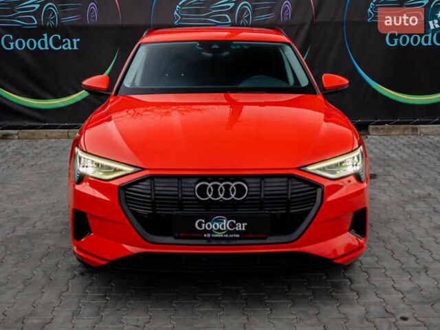 Червоний Ауді E-Tron, об'ємом двигуна 0 л та пробігом 175 тис. км за 28400 $, фото 4 на Automoto.ua