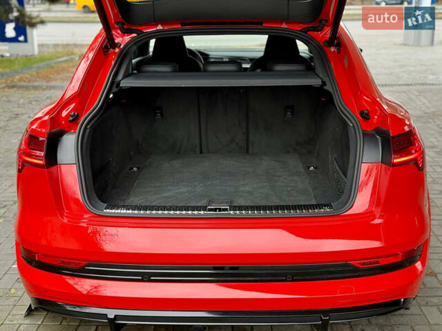 Красный Ауди E-Tron, объемом двигателя 0 л и пробегом 37 тыс. км за 49500 $, фото 53 на Automoto.ua