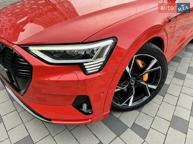 Красный Ауди E-Tron, объемом двигателя 0 л и пробегом 59 тыс. км за 37900 $, фото 21 на Automoto.ua