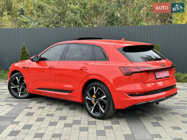 Красный Ауди E-Tron, объемом двигателя 0 л и пробегом 59 тыс. км за 37900 $, фото 7 на Automoto.ua