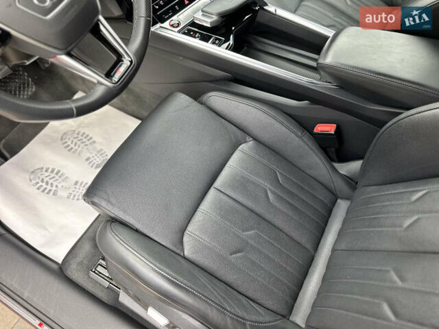 Красный Ауди E-Tron, объемом двигателя 0 л и пробегом 36 тыс. км за 48499 $, фото 53 на Automoto.ua