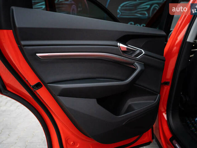 Червоний Ауді E-Tron, об'ємом двигуна 0 л та пробігом 175 тис. км за 28400 $, фото 66 на Automoto.ua