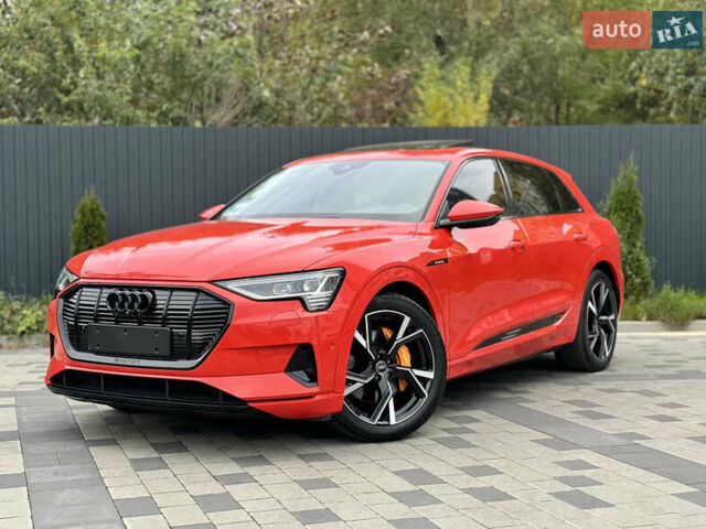 Красный Ауди E-Tron, объемом двигателя 0 л и пробегом 59 тыс. км за 37900 $, фото 2 на Automoto.ua