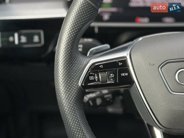 Ауди E-Tron 2022 в Луцке на Automoto.ua Красный Ауди E-Tron, объемом двигателя 0 л и пробегом 36 тыс. км за 48499 $, фото 55 на Automoto.ua