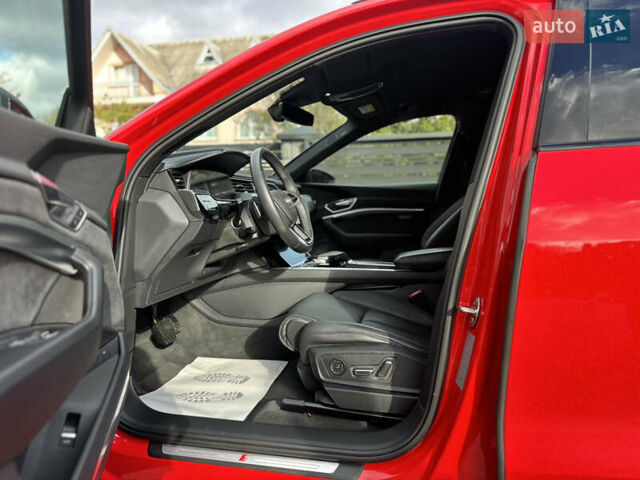 Ауди E-Tron 2022 в Луцке на Automoto.ua Красный Ауди E-Tron, объемом двигателя 0 л и пробегом 36 тыс. км за 48499 $, фото 47 на Automoto.ua