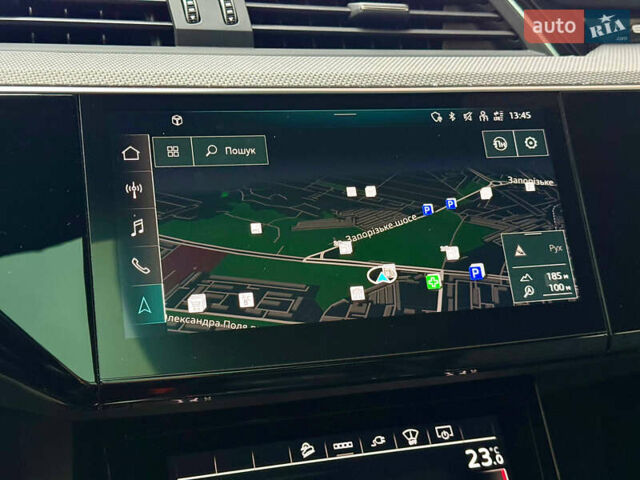 Красный Ауди E-Tron, объемом двигателя 0 л и пробегом 37 тыс. км за 49500 $, фото 75 на Automoto.ua