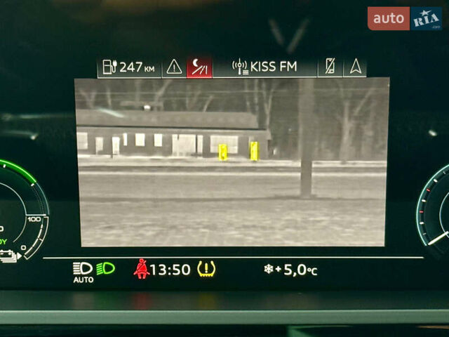 Красный Ауди E-Tron, объемом двигателя 0 л и пробегом 37 тыс. км за 49500 $, фото 89 на Automoto.ua