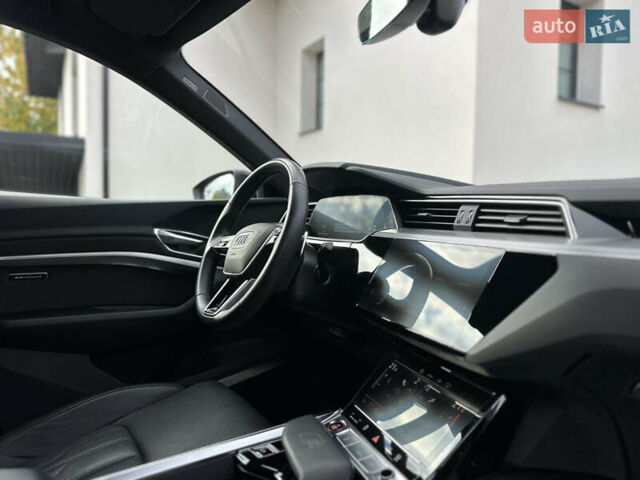 Красный Ауди E-Tron, объемом двигателя 0 л и пробегом 36 тыс. км за 48499 $, фото 95 на Automoto.ua