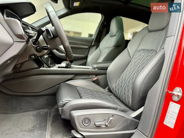 Красный Ауди E-Tron, объемом двигателя 0 л и пробегом 37 тыс. км за 49500 $, фото 39 на Automoto.ua