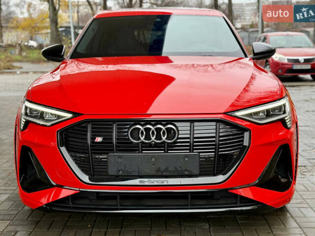 Красный Ауди E-Tron, объемом двигателя 0 л и пробегом 37 тыс. км за 49500 $, фото 21 на Automoto.ua