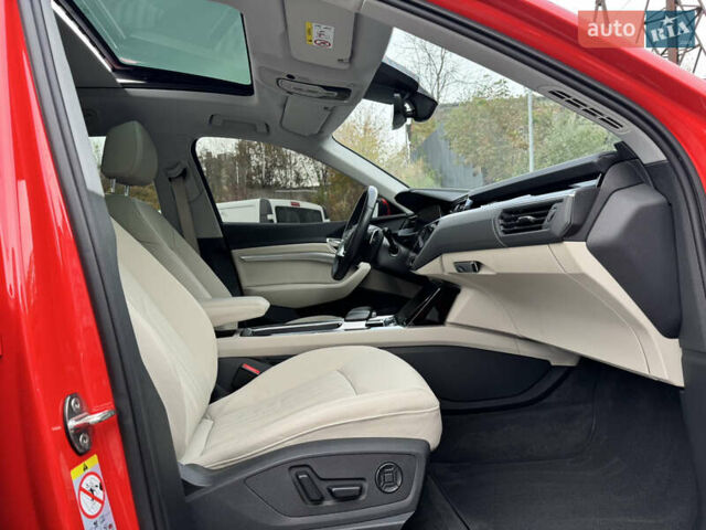 Красный Ауди E-Tron, объемом двигателя 0 л и пробегом 59 тыс. км за 37900 $, фото 31 на Automoto.ua